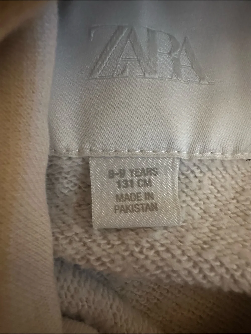 Zara Cream Hooded Cropped Sweatshirt and sweatpant.